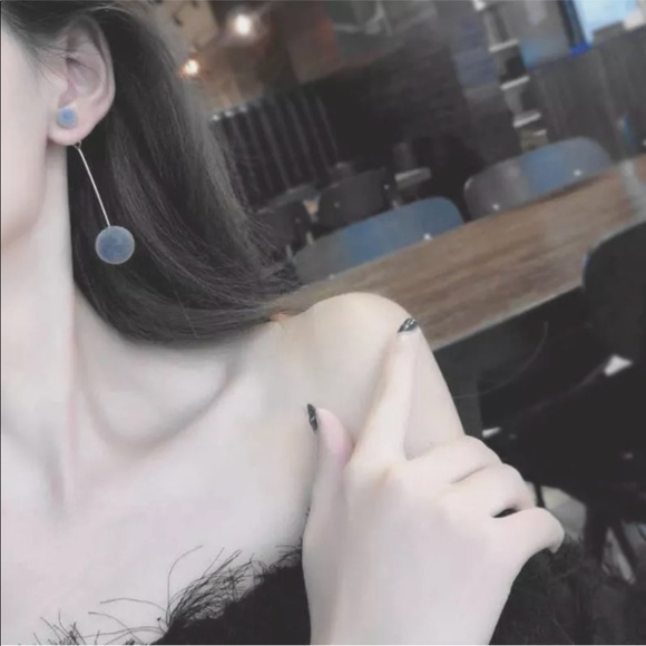 🎉BLACK FRIDAY SALE! 🎉 Velvety Earrings - Picture 3 of 4